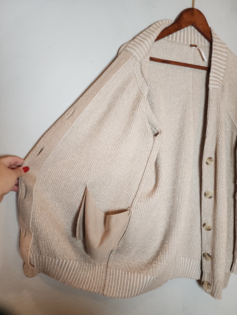 Free People Beige Button V-neck Knit Sweater Cardigan Pockets Small Oversized - Picture 14 of 16